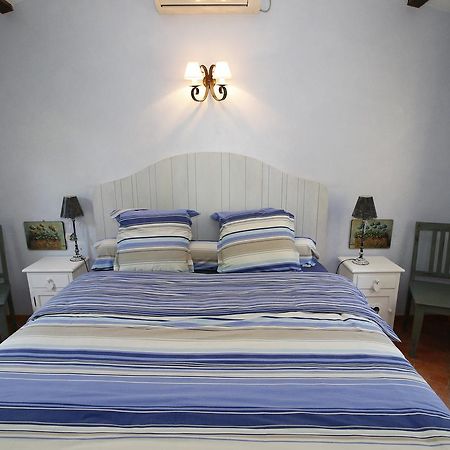 Le Mas Du Pere Bed and Breakfast La Motte Buitenkant foto