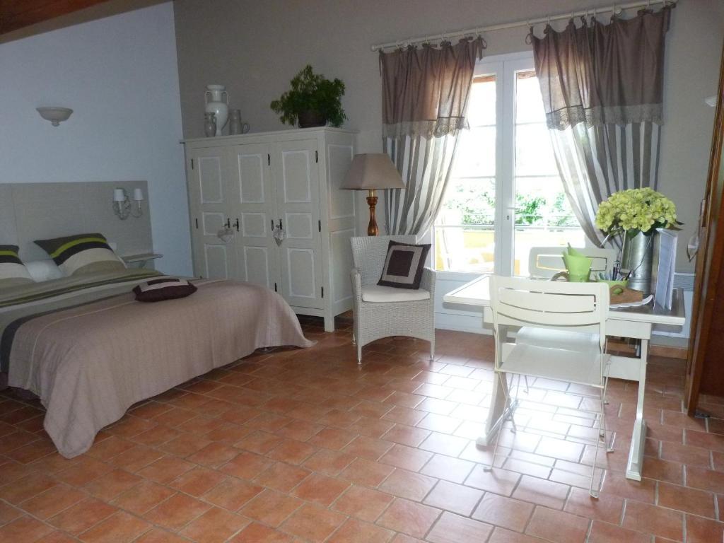 Le Mas Du Pere Bed and Breakfast La Motte Kamer foto