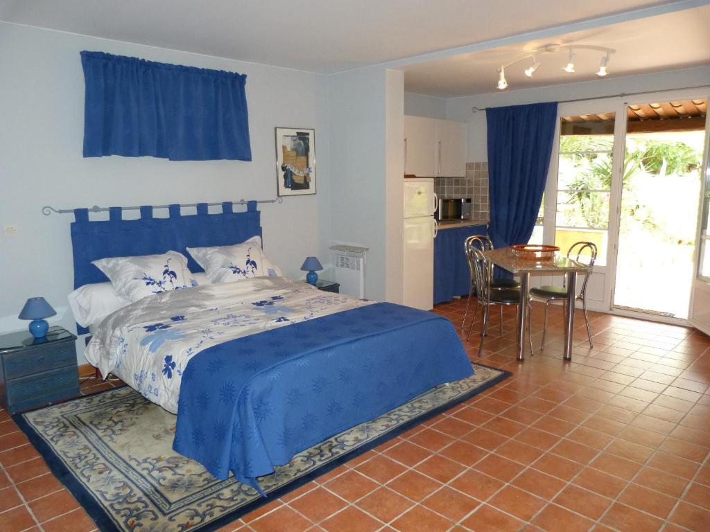 Le Mas Du Pere Bed and Breakfast La Motte Kamer foto